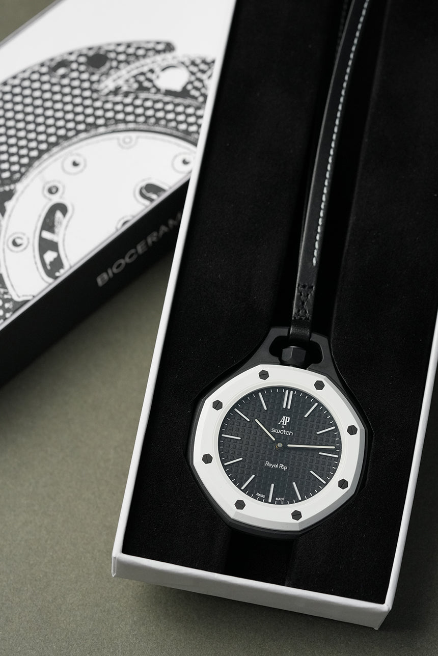 Royal Pop Hachi White-Black Octagonal Lanyard Pocket Watch