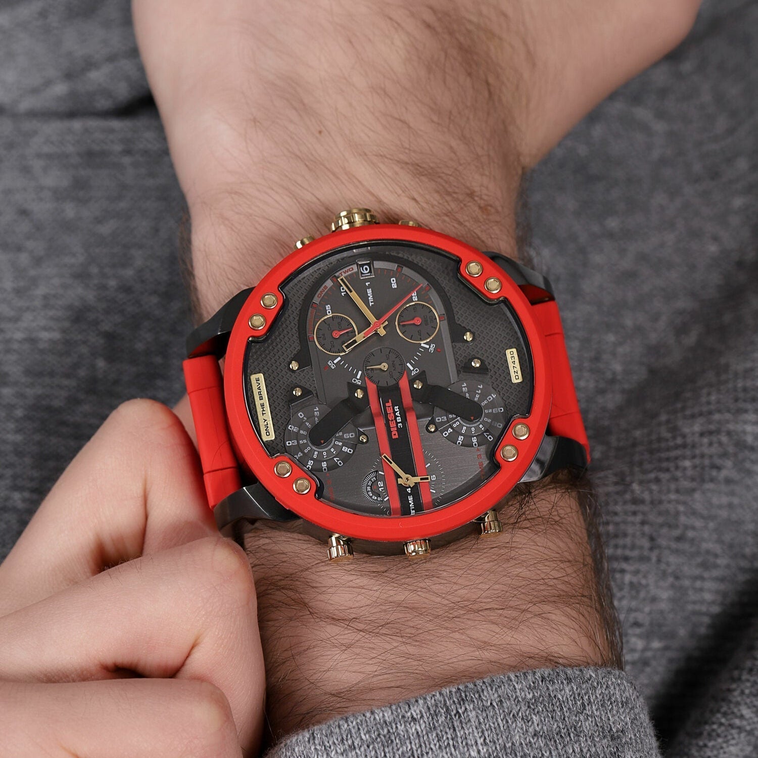 Diesel DZ7430 Mr. Daddy 2.0 Chronograph Men's Watch – Grey Dial & Red Rubber Strap